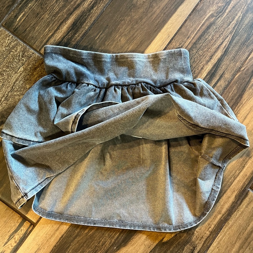 Gray Ruffled Skirt - Picture 2 of 4